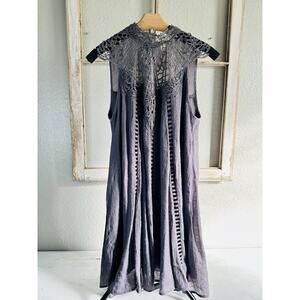 So Cute! Gray Women’s Dress By Entro Lace Lined Size Small NWT